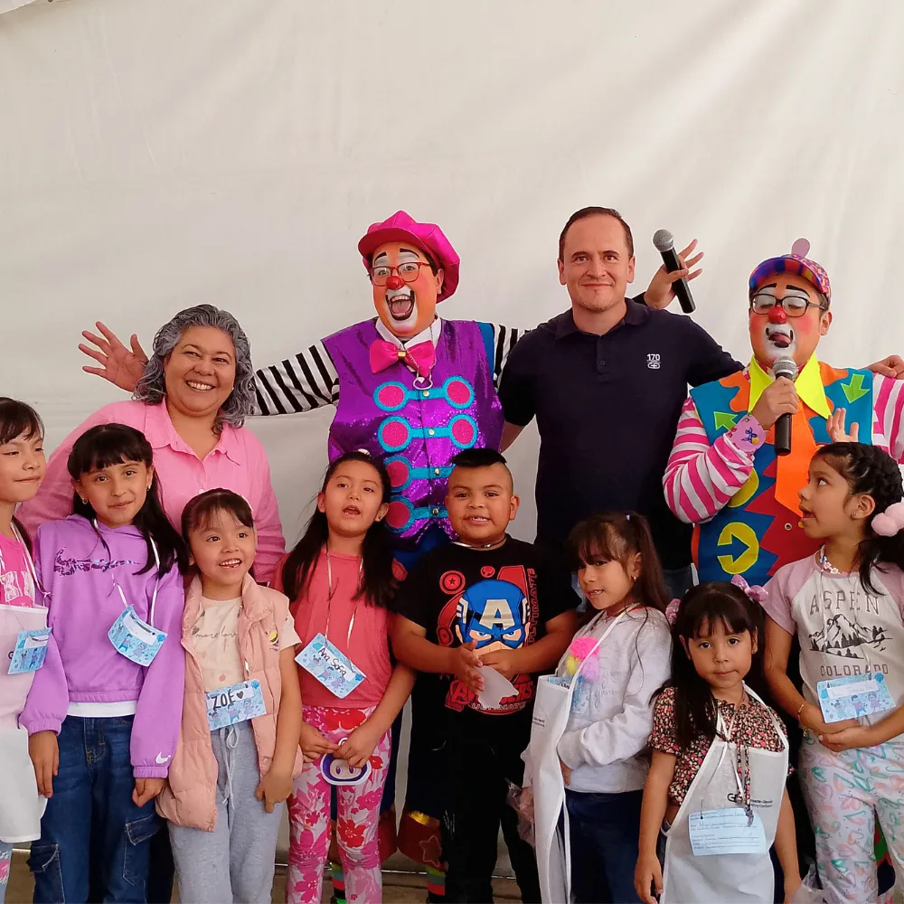 Payasos Payín festeja el Día del Niño con los hijos de los colaboradores de una empresa